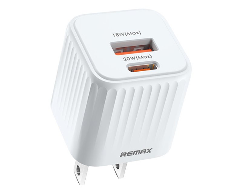 REMAX Strujni Fast punjač 1xUSB3.0+1 xTIP C 20W RP-U2, beli