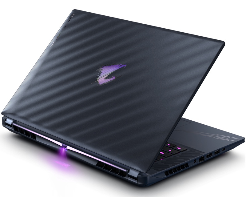 Gigabite gaming laptop AORUS MASTER 16, 16" QHD+, OLED 240Hz 500nits, U9 275HX, 32GB, 1TB, RTX 5080 16GB, Win11Pro,