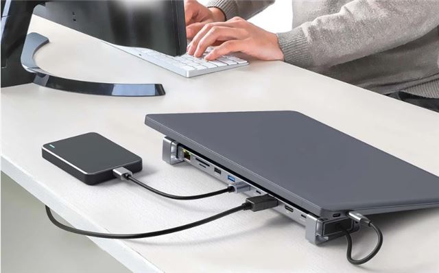 MH 10 in 1 Dual HDMI Docking Station