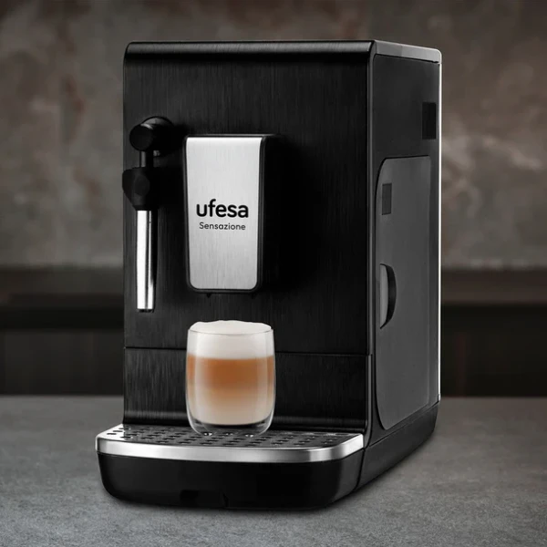 Ufesa Aparat za esspreso kafu Ufesa Senzacione Bllanca/kapsule/zapremina 1.4l/beli