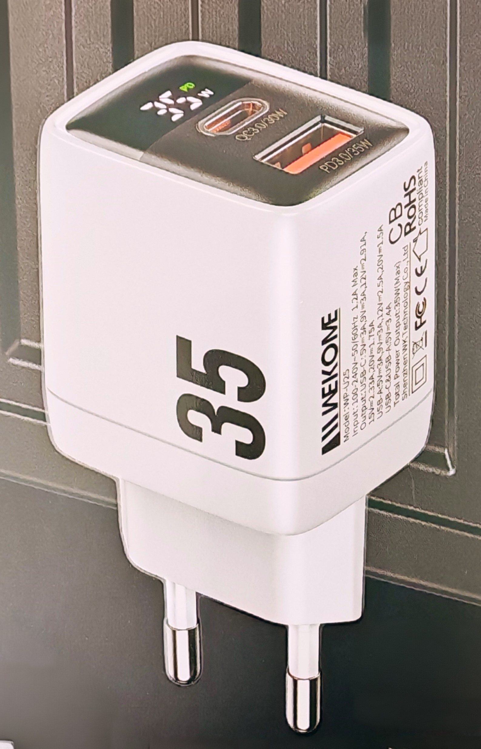 WEKOME Superbrzi Strujni GaN Punjač, 2-porta USB (3.0 i 3.1 tipC) 35W W/Display, beli WP-U25