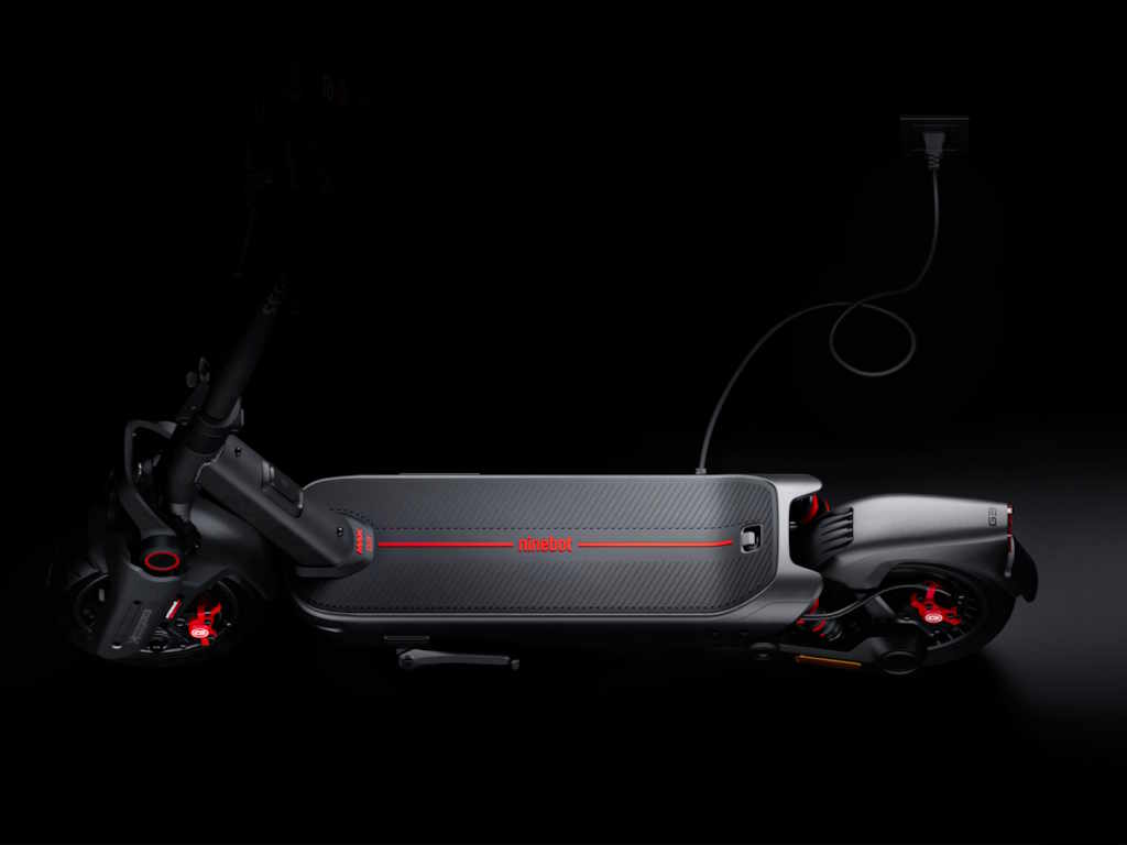 Elektricni Trotinet SEGWAY NINEBOT MAX G3 I