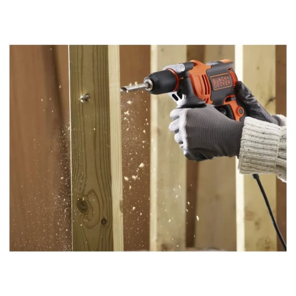 Black&Decker BLACK & DECKER BEH710SA32 Udarna bušilica + 32-delni set nastavaka
