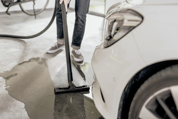 KARCHER Usisivač za suvo i mokro Karcher WD4(V-20-5-22)