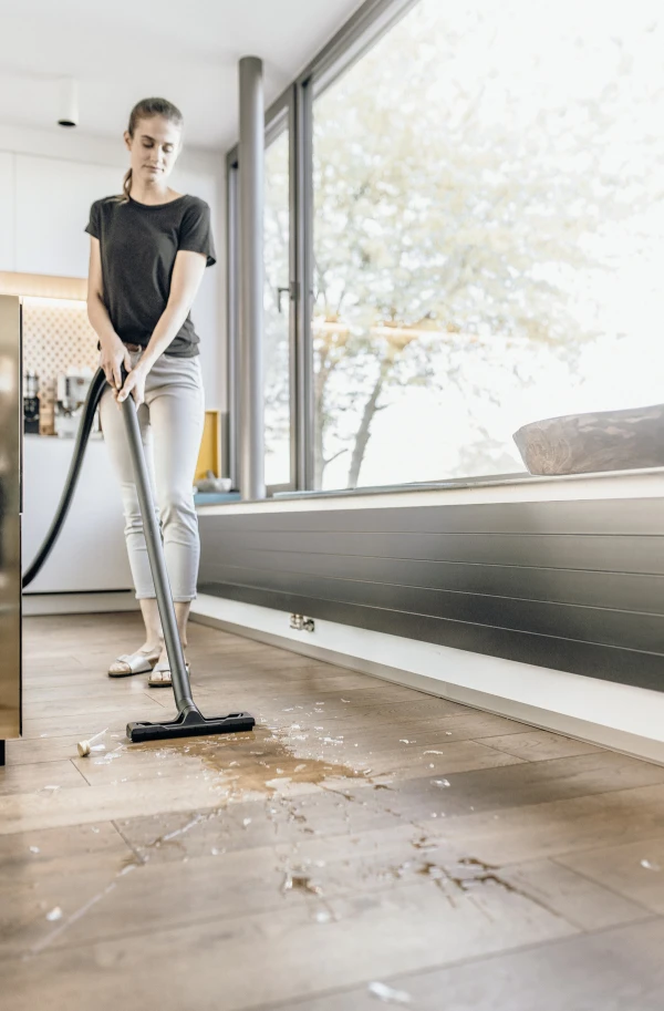 KARCHER Usisivač za suvo i mokro Karcher WD2Plus V-12/4/18